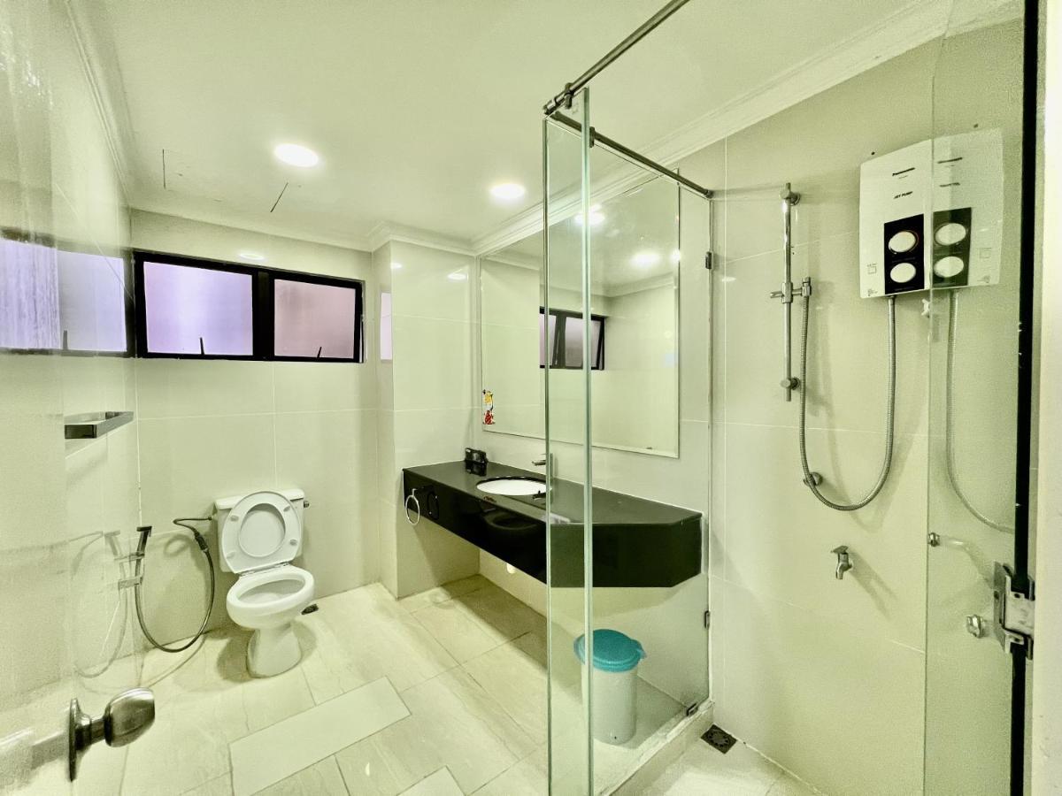 Apartment Penthouse Vacation Marina Court 5 Bedrooms 15pax