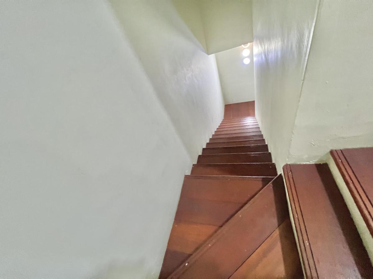 Penthouse Vacation Marina Court 5 Bedrooms 15pax Apartment Kota Kinabalu