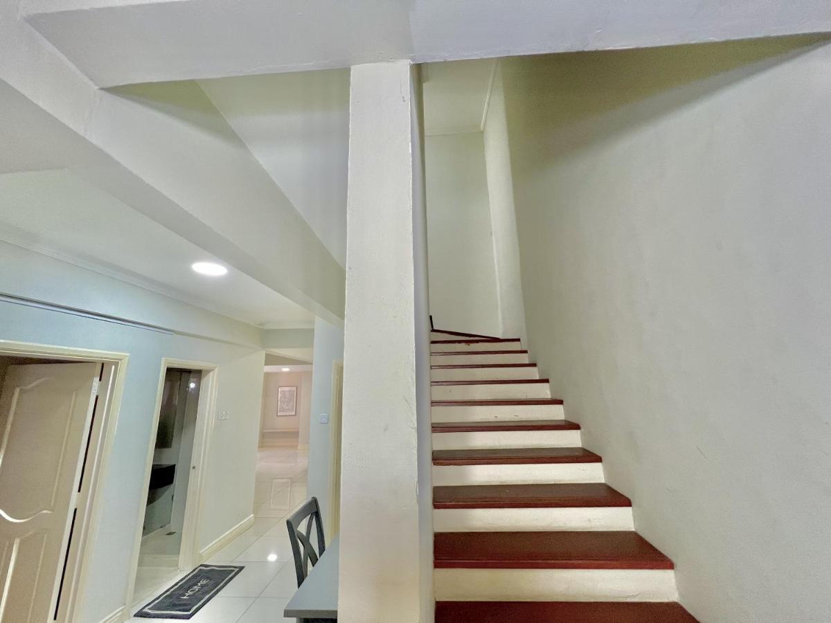 Apartment Penthouse Vacation Marina Court 5 Bedrooms 15pax